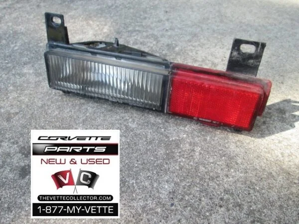 88-96 Corvette Marker Light Lens LH- USED GM # 16508519