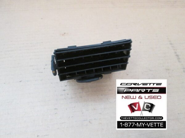 90-91 Corvette Dash Outlet Vent Deflector RH Inner- USED GM # 10100156