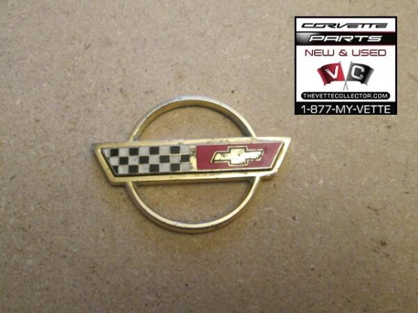 84-89 Corvette Emblem- Gold Horn Button- USED GM # 9769809